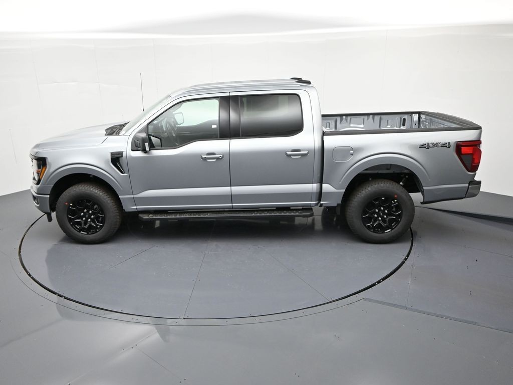 Ford F-150 Vehicle Full-screen Gallery Image 23