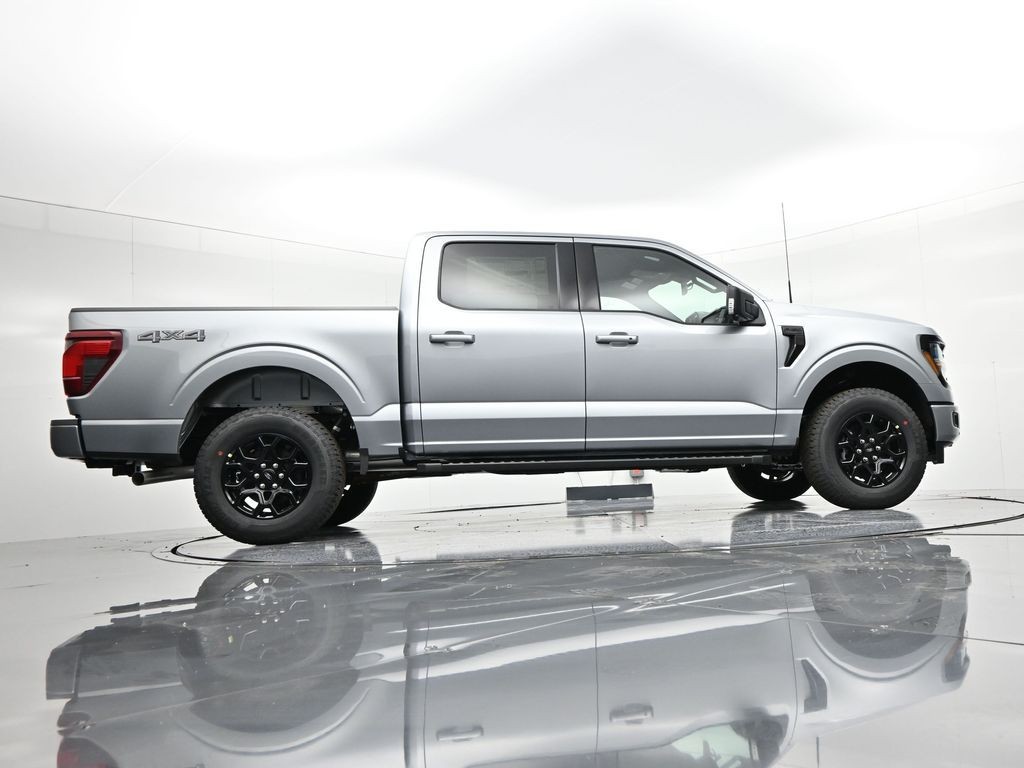 Ford F-150 Vehicle Full-screen Gallery Image 27