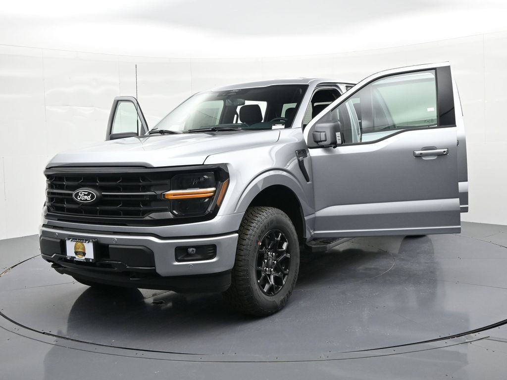 Ford F-150 Vehicle Full-screen Gallery Image 30