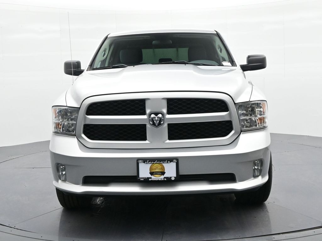 Ram 1500 Vehicle Full-screen Gallery Image 03