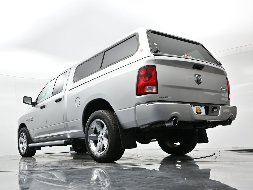 Ram 1500 Vehicle Full-screen Gallery Image 21