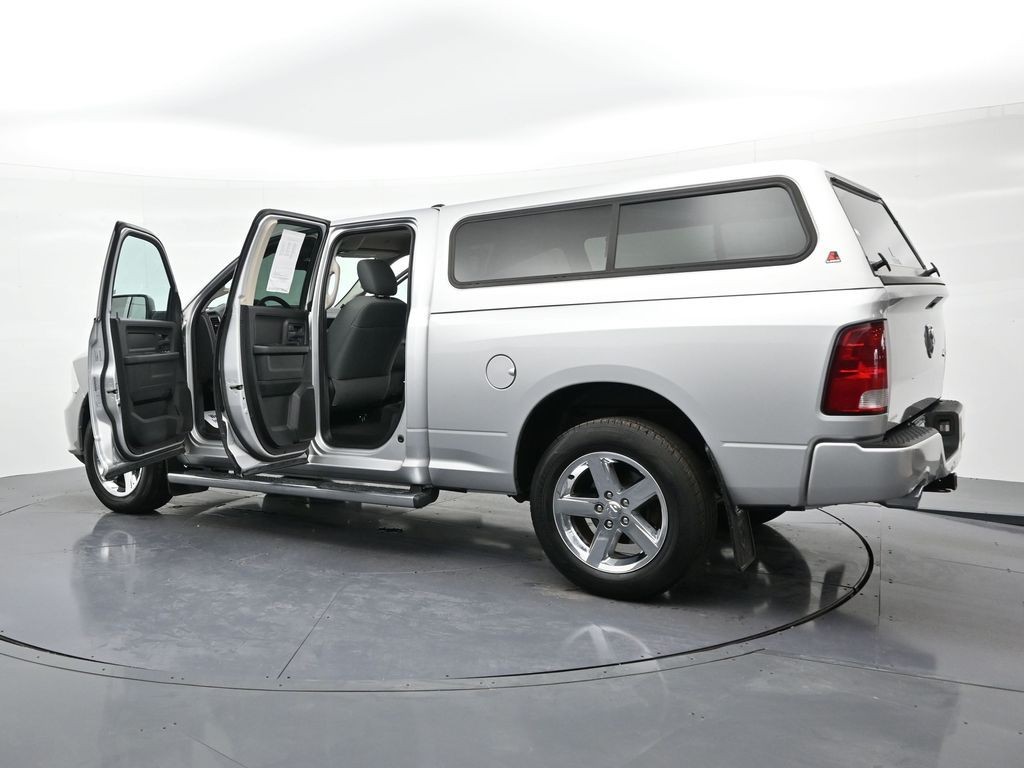 Ram 1500 Vehicle Full-screen Gallery Image 26