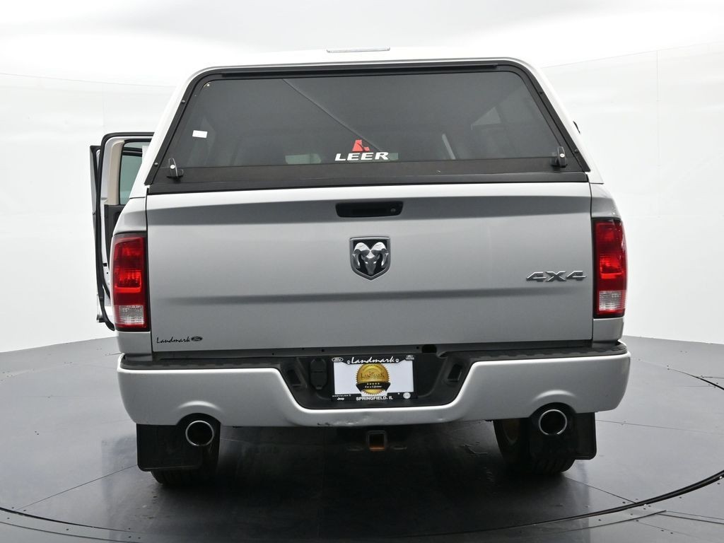 Ram 1500 Vehicle Full-screen Gallery Image 28