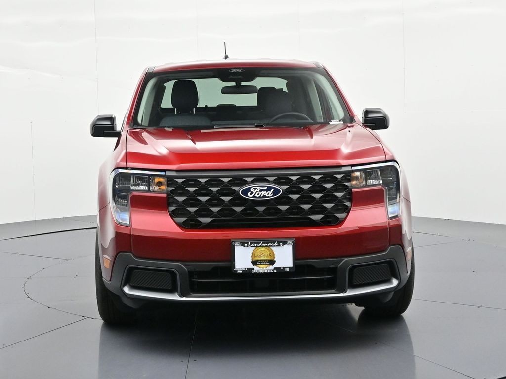 Ford Maverick Vehicle Full-screen Gallery Image 3