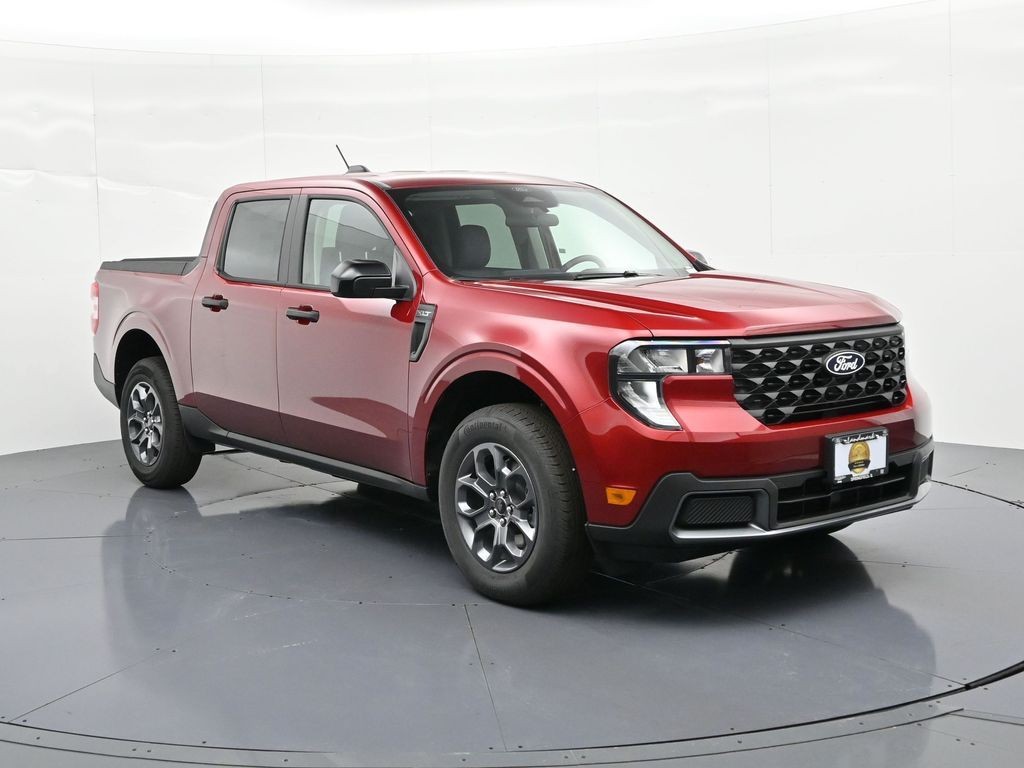 Ford Maverick Vehicle Full-screen Gallery Image 4