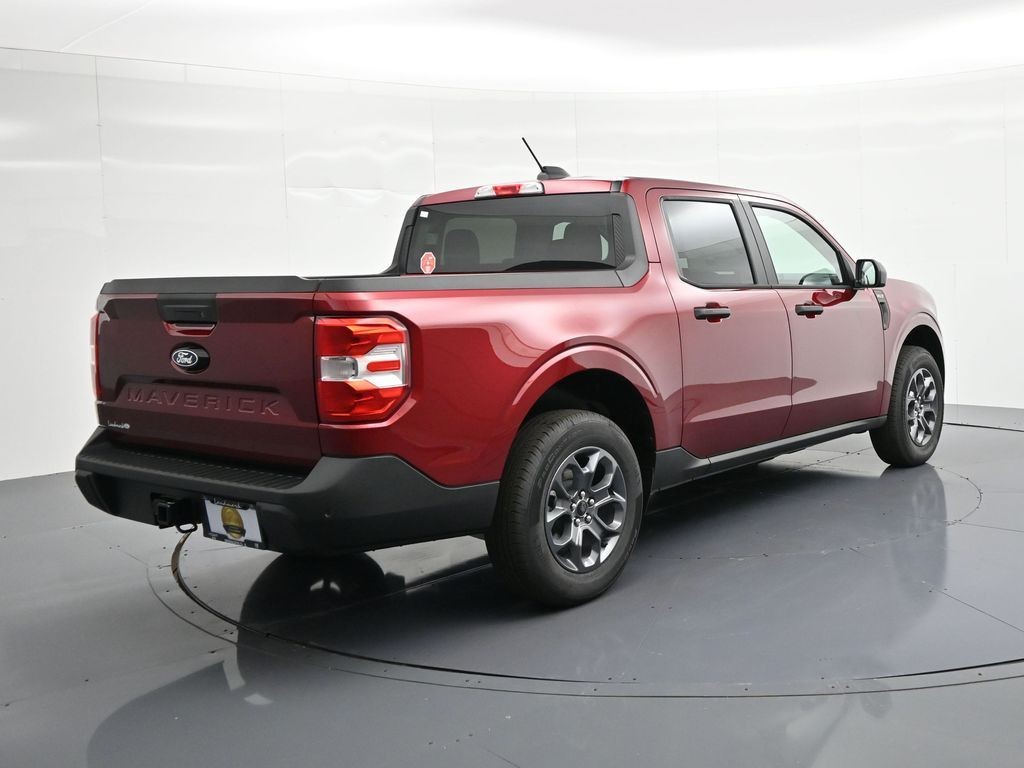 Ford Maverick Vehicle Full-screen Gallery Image 6