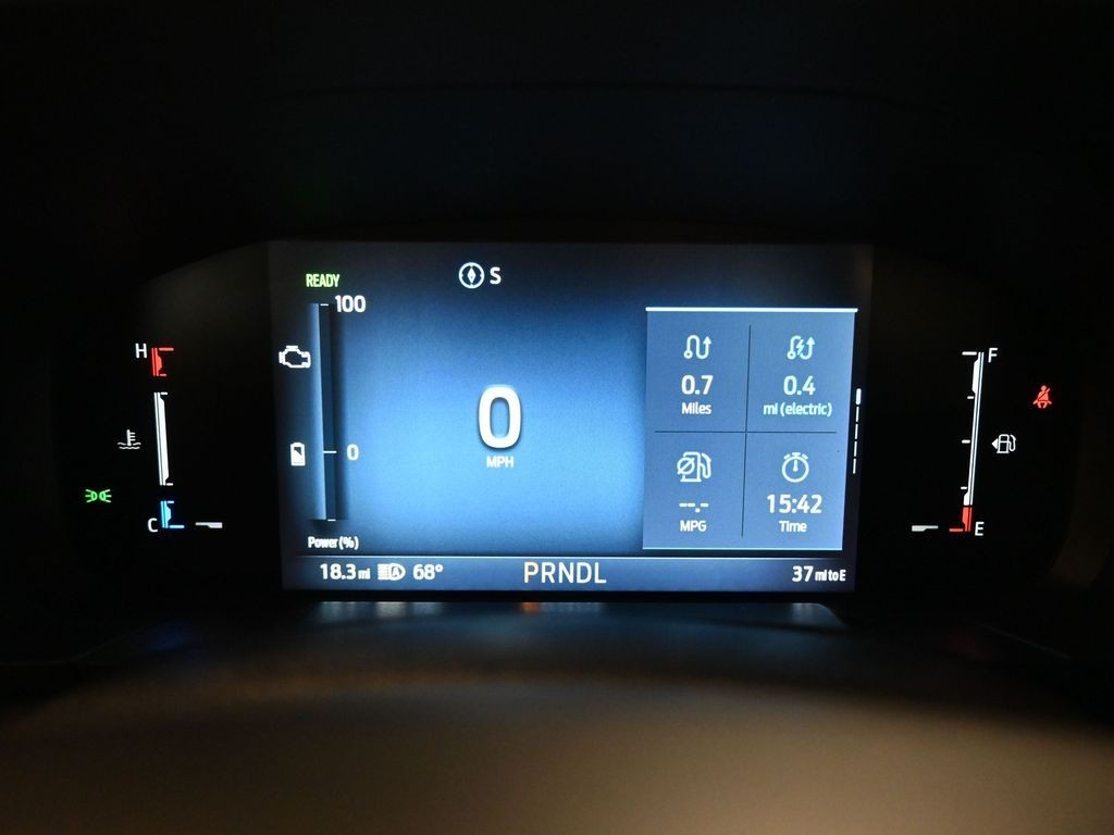 Ford Maverick Vehicle Full-screen Gallery Image 10