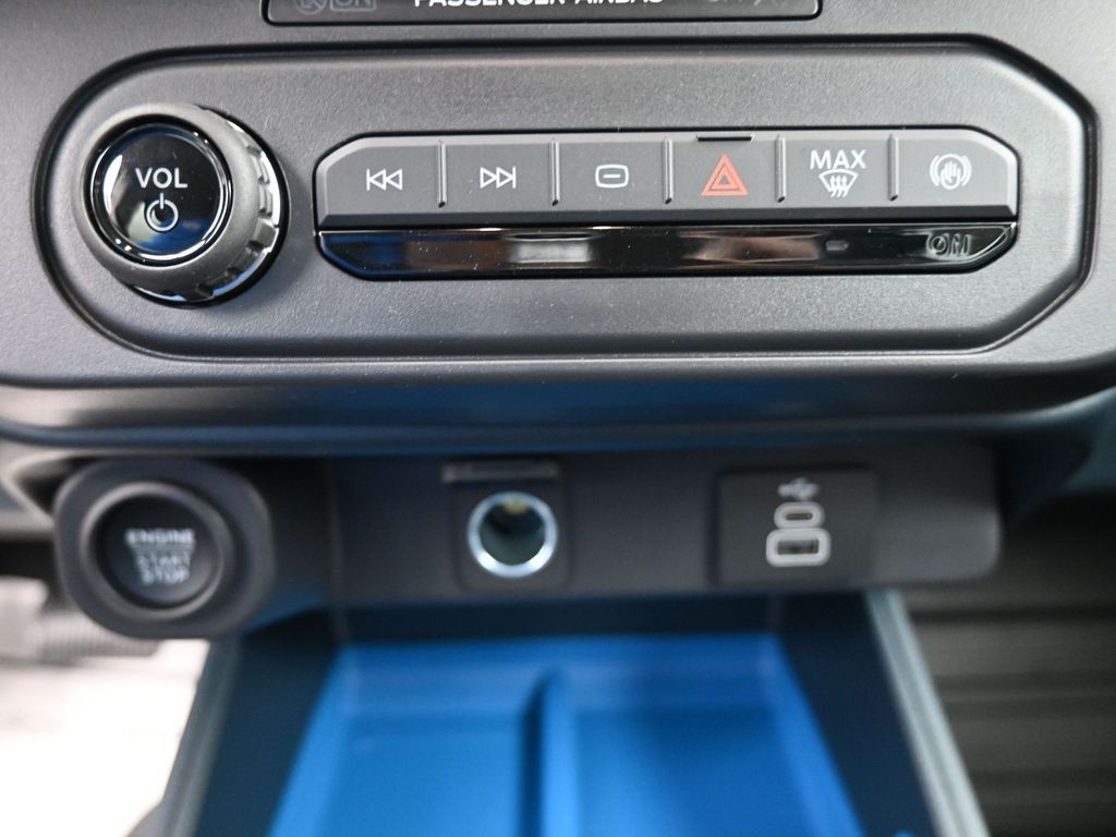 Ford Maverick Vehicle Full-screen Gallery Image 15