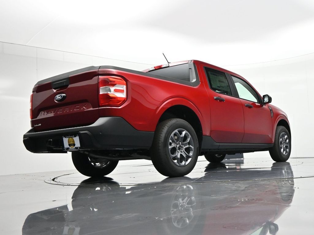 Ford Maverick Vehicle Full-screen Gallery Image 26