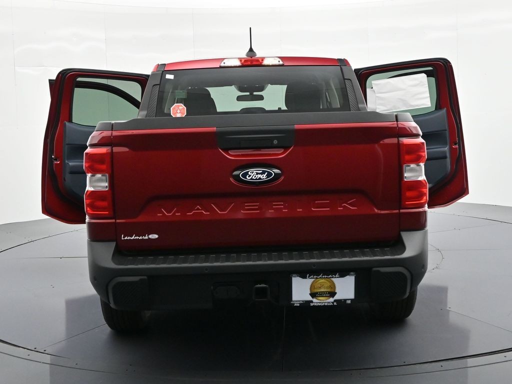 Ford Maverick Vehicle Full-screen Gallery Image 31