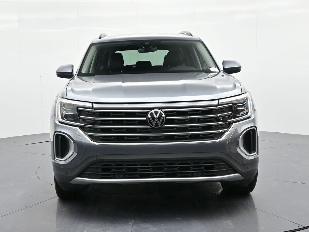Volkswagen Atlas Vehicle Full-screen Gallery Image 3
