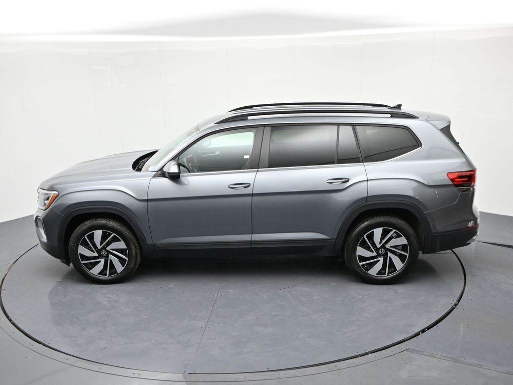 Volkswagen Atlas Vehicle Full-screen Gallery Image 20