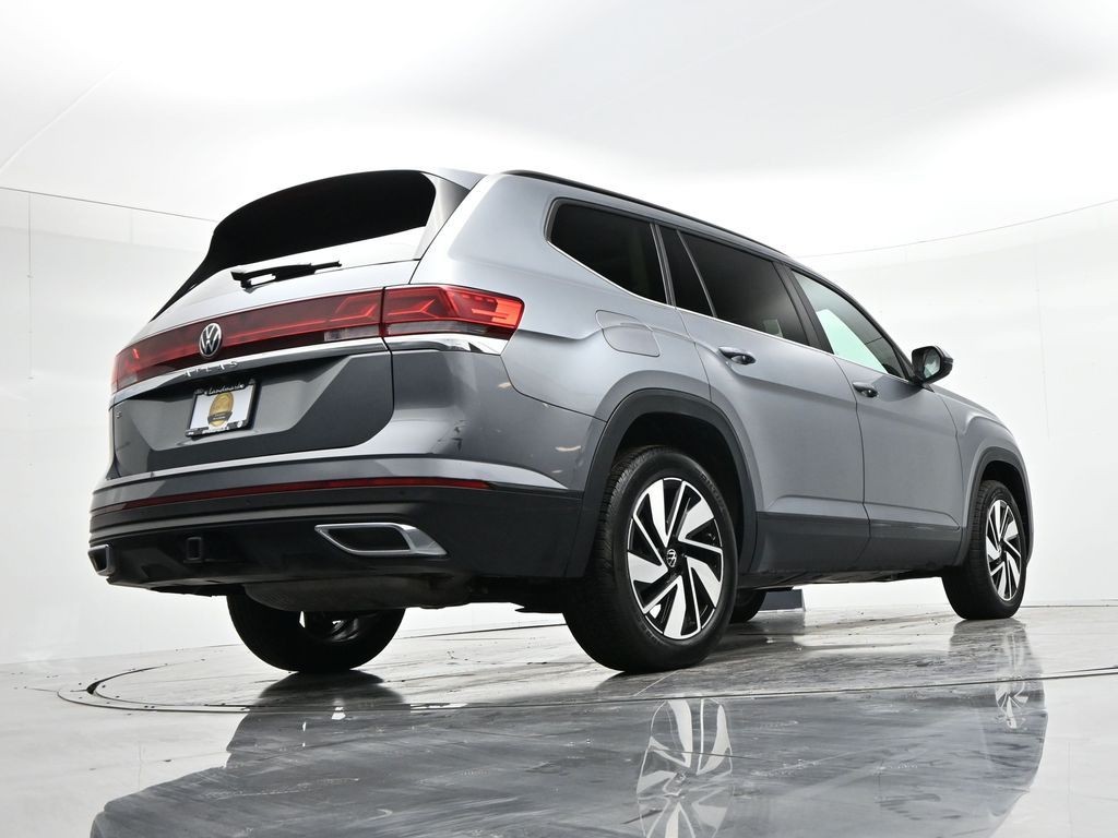 Volkswagen Atlas Vehicle Full-screen Gallery Image 23