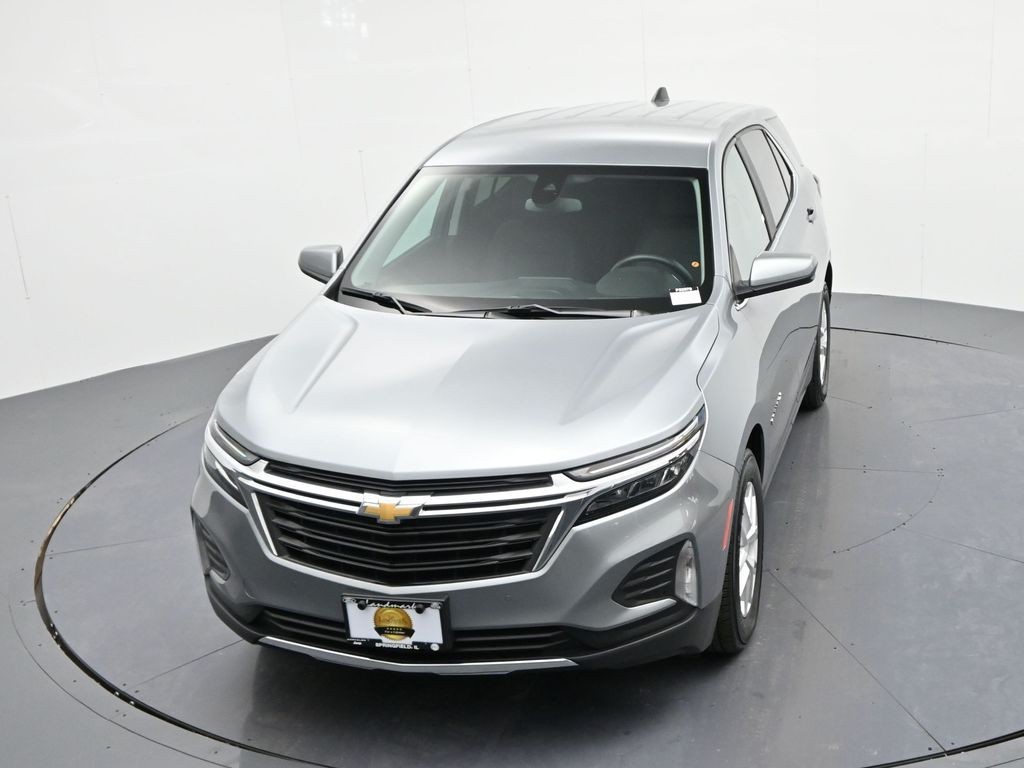 Chevrolet Equinox Vehicle Full-screen Gallery Image 16