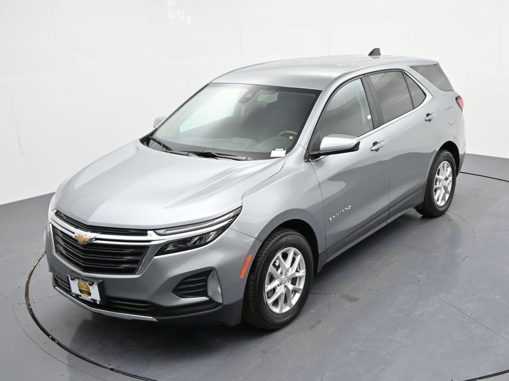 Chevrolet Equinox Vehicle Full-screen Gallery Image 17