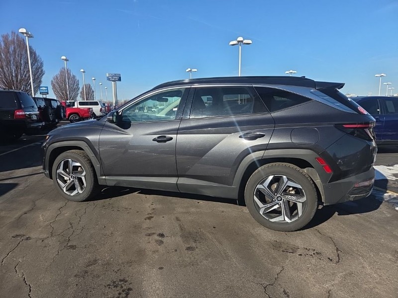 Hyundai Tucson Vehicle Full-screen Gallery Image 3