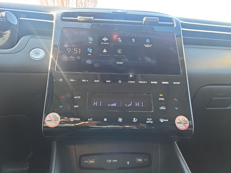 Hyundai Tucson Vehicle Full-screen Gallery Image 10