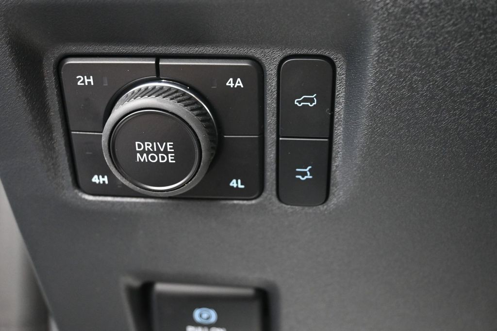 Ford Expedition Vehicle Full-screen Gallery Image 22