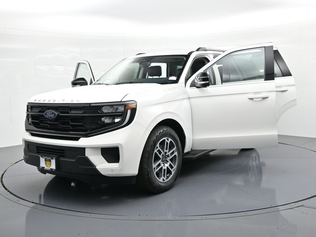 Ford Expedition Vehicle Full-screen Gallery Image 35