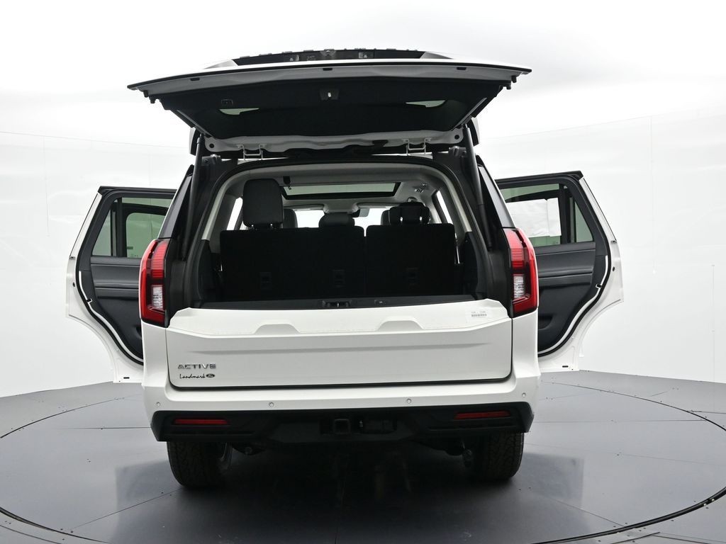 Ford Expedition Vehicle Full-screen Gallery Image 36