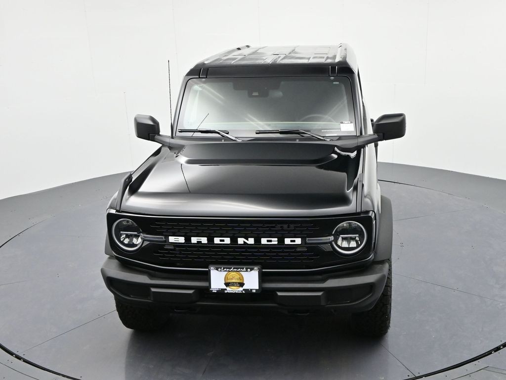 Ford Bronco Vehicle Full-screen Gallery Image 18
