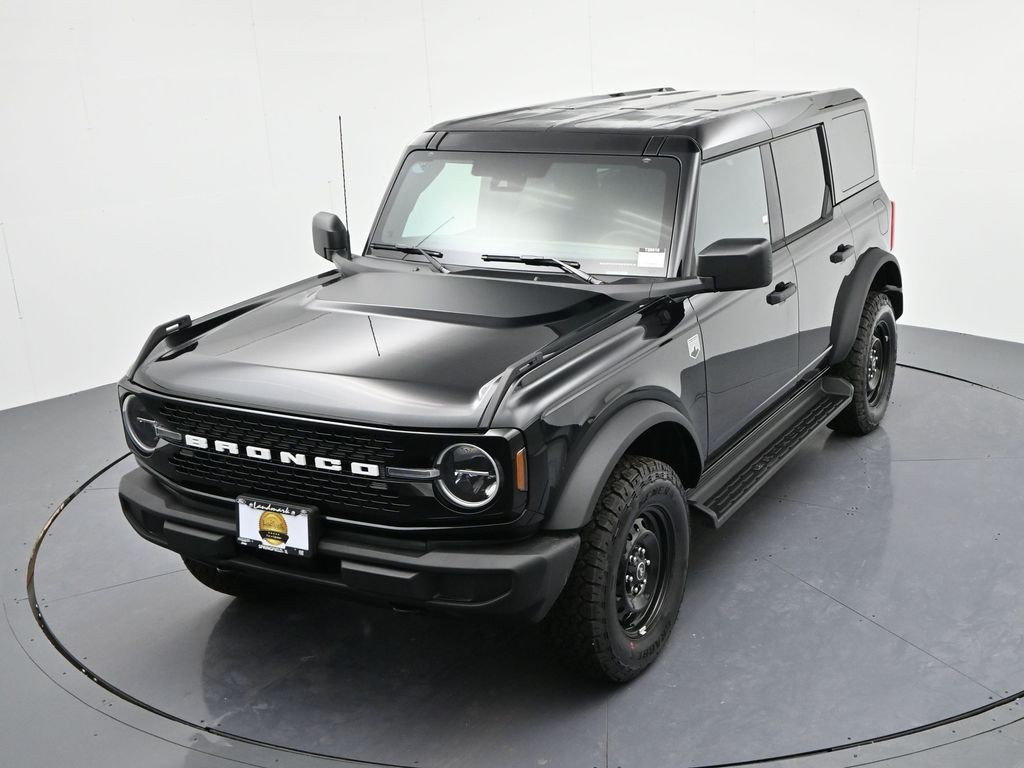 Ford Bronco Vehicle Full-screen Gallery Image 19