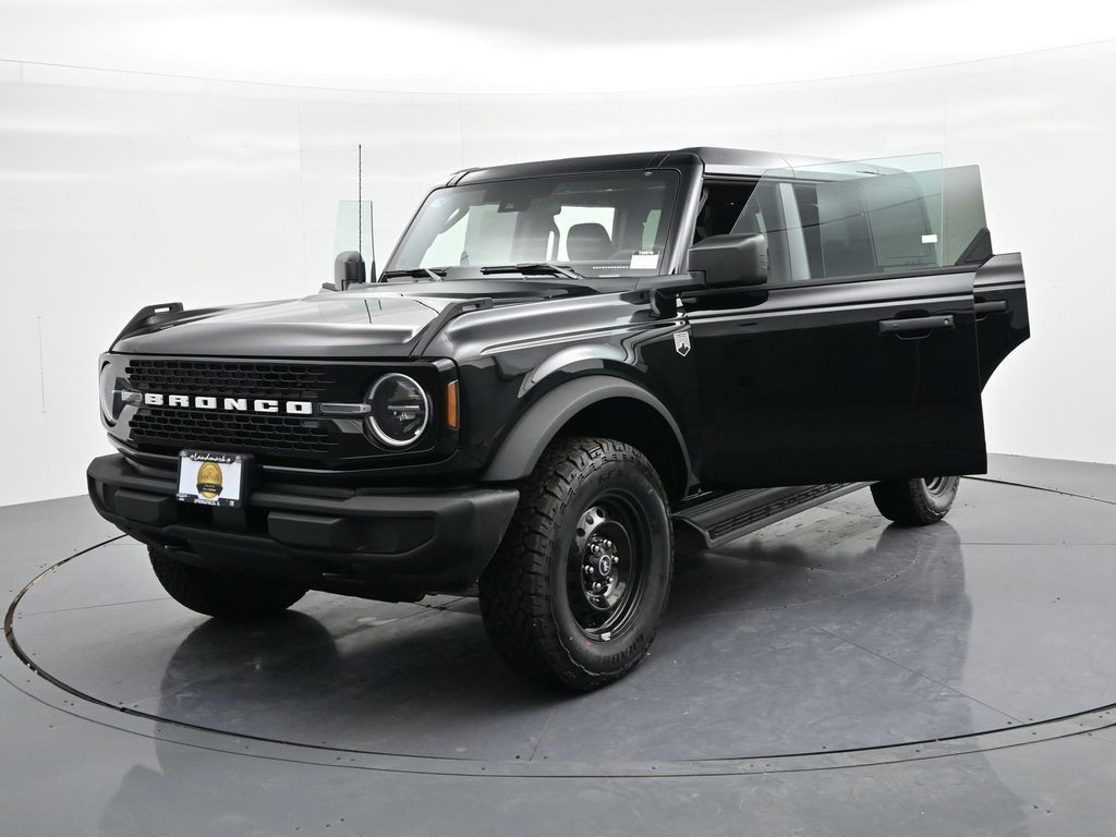 Ford Bronco Vehicle Full-screen Gallery Image 27