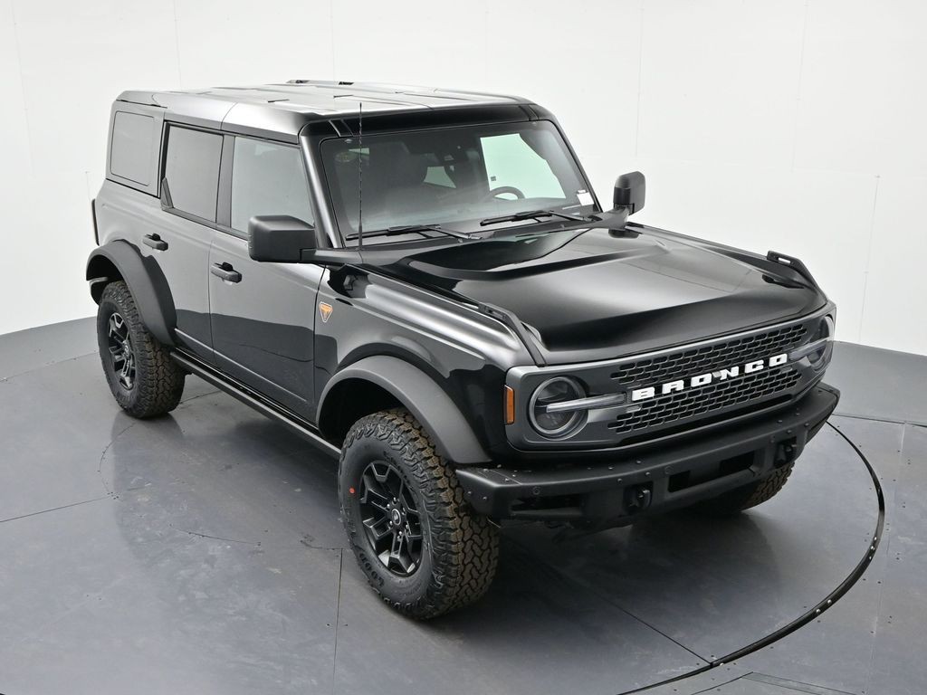 Ford Bronco Vehicle Full-screen Gallery Image 17