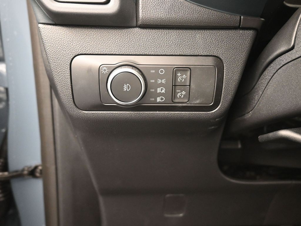 Ford Bronco Sport Vehicle Full-screen Gallery Image 11