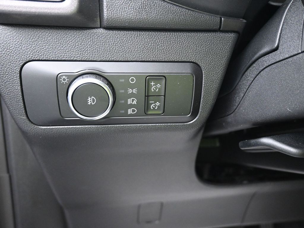 Ford Bronco Sport Vehicle Full-screen Gallery Image 12