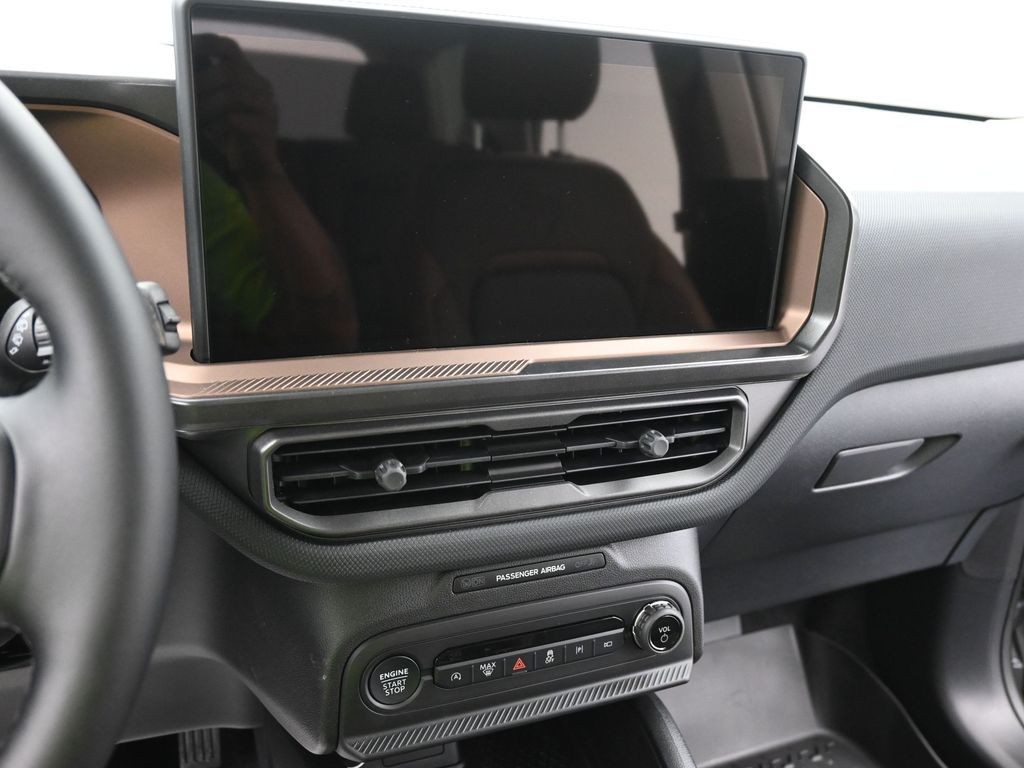 Ford Bronco Sport Vehicle Full-screen Gallery Image 14