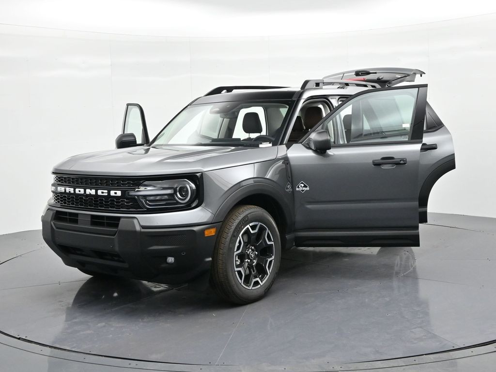 Ford Bronco Sport Vehicle Full-screen Gallery Image 28