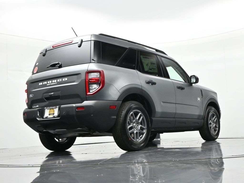 Ford Bronco Sport Vehicle Full-screen Gallery Image 26