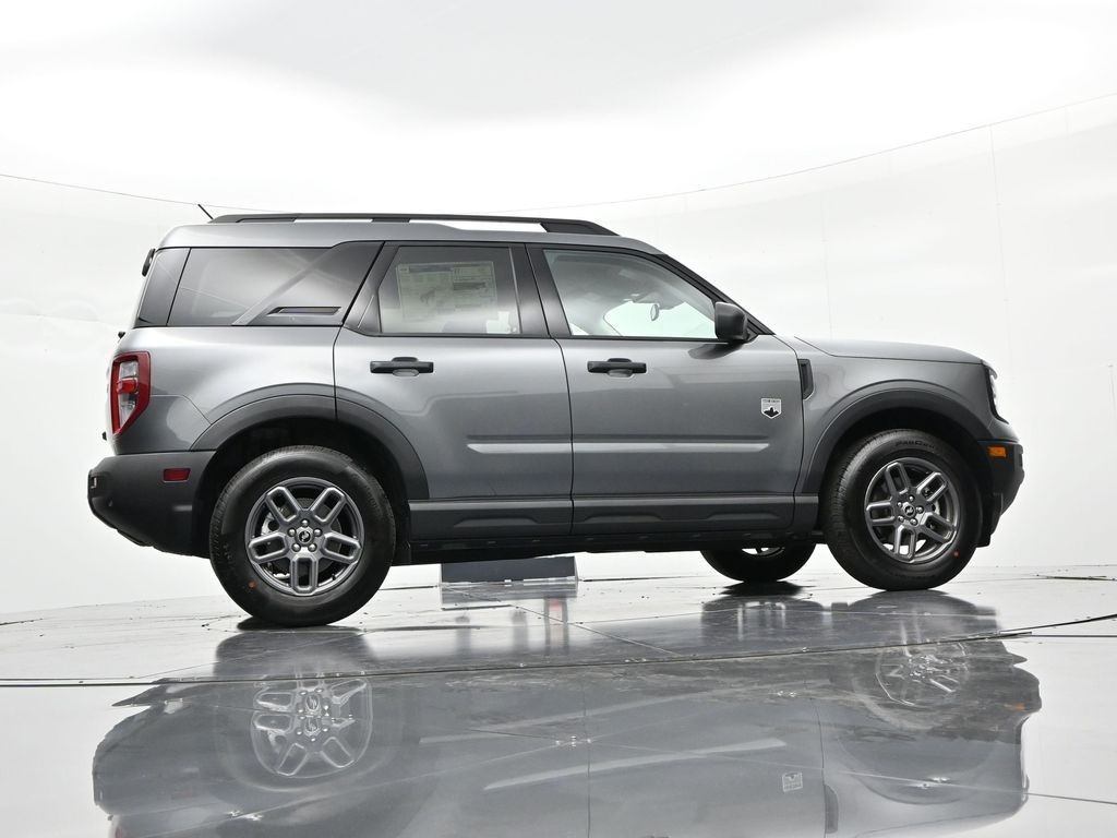 Ford Bronco Sport Vehicle Full-screen Gallery Image 27