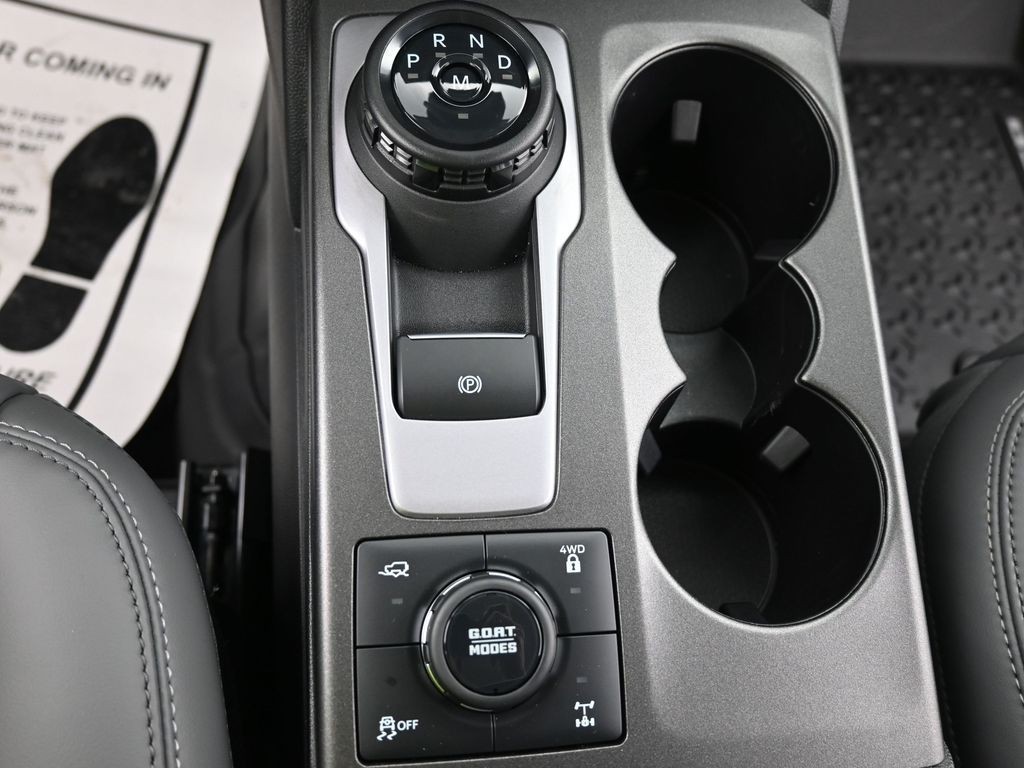 Ford Bronco Sport Vehicle Full-screen Gallery Image 15