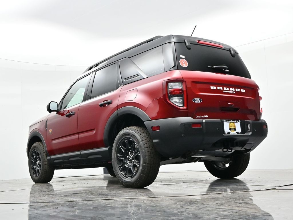 Ford Bronco Sport Vehicle Full-screen Gallery Image 22