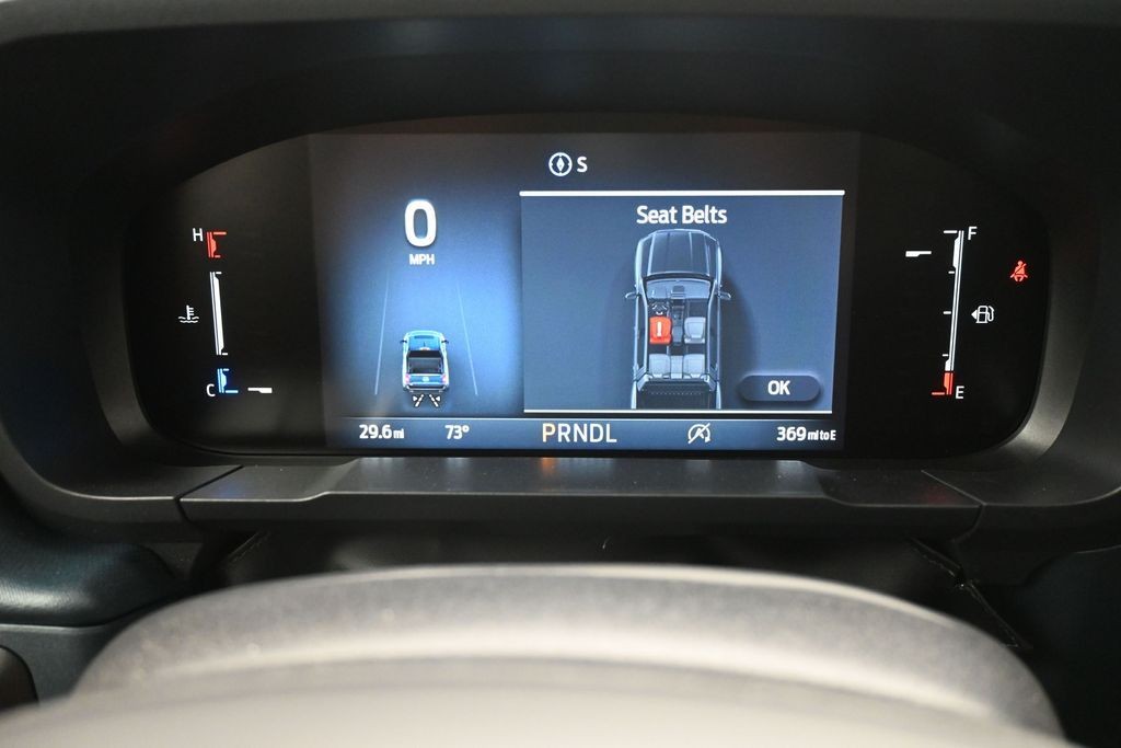 Ford Maverick Vehicle Full-screen Gallery Image 10