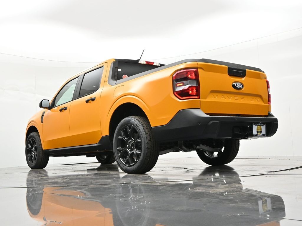 Ford Maverick Vehicle Full-screen Gallery Image 30