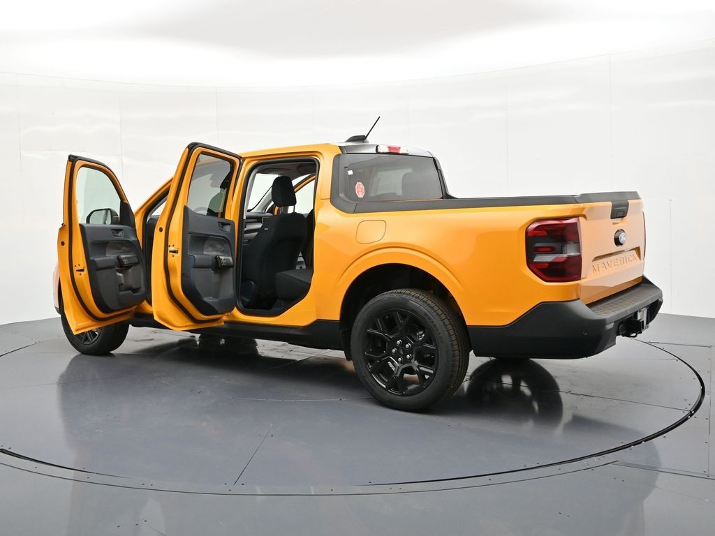 Ford Maverick Vehicle Full-screen Gallery Image 35