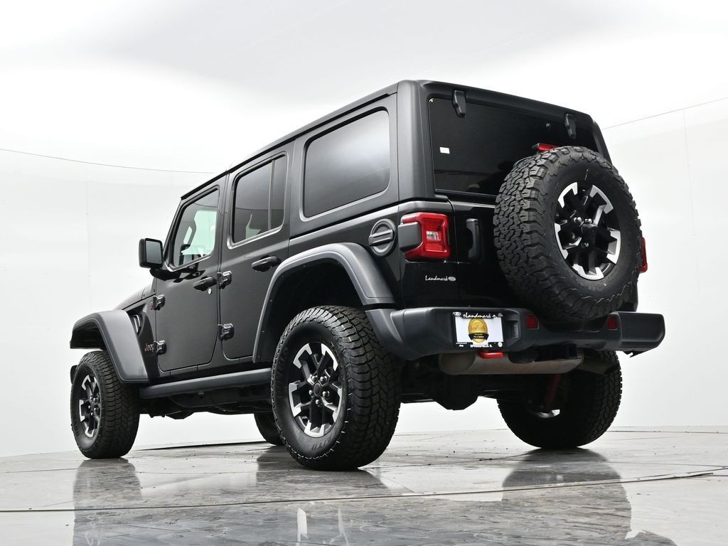 Jeep Wrangler Vehicle Full-screen Gallery Image 19