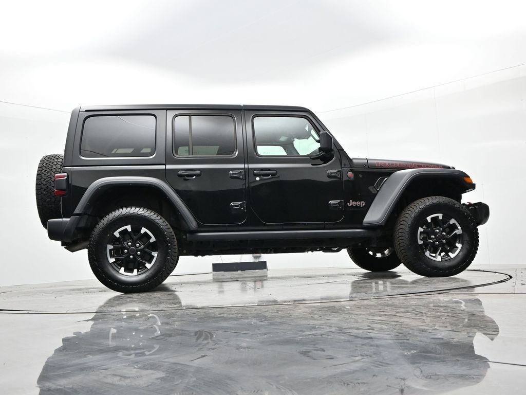 Jeep Wrangler Vehicle Full-screen Gallery Image 22