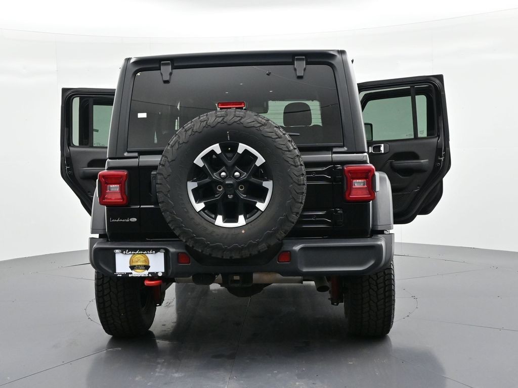 Jeep Wrangler Vehicle Full-screen Gallery Image 26