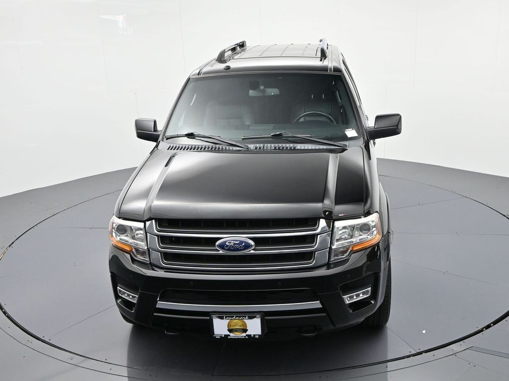 Ford Expedition Vehicle Full-screen Gallery Image 17