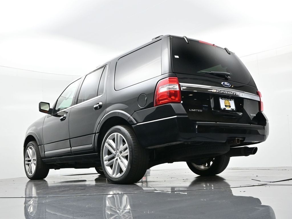 Ford Expedition Vehicle Full-screen Gallery Image 20