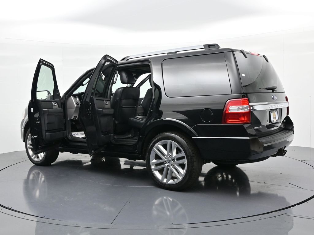 Ford Expedition Vehicle Full-screen Gallery Image 25