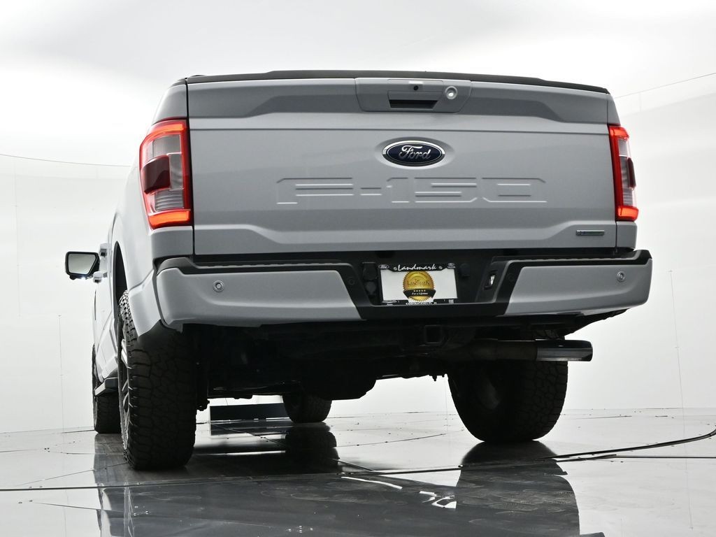 Ford F-150 Vehicle Full-screen Gallery Image 23