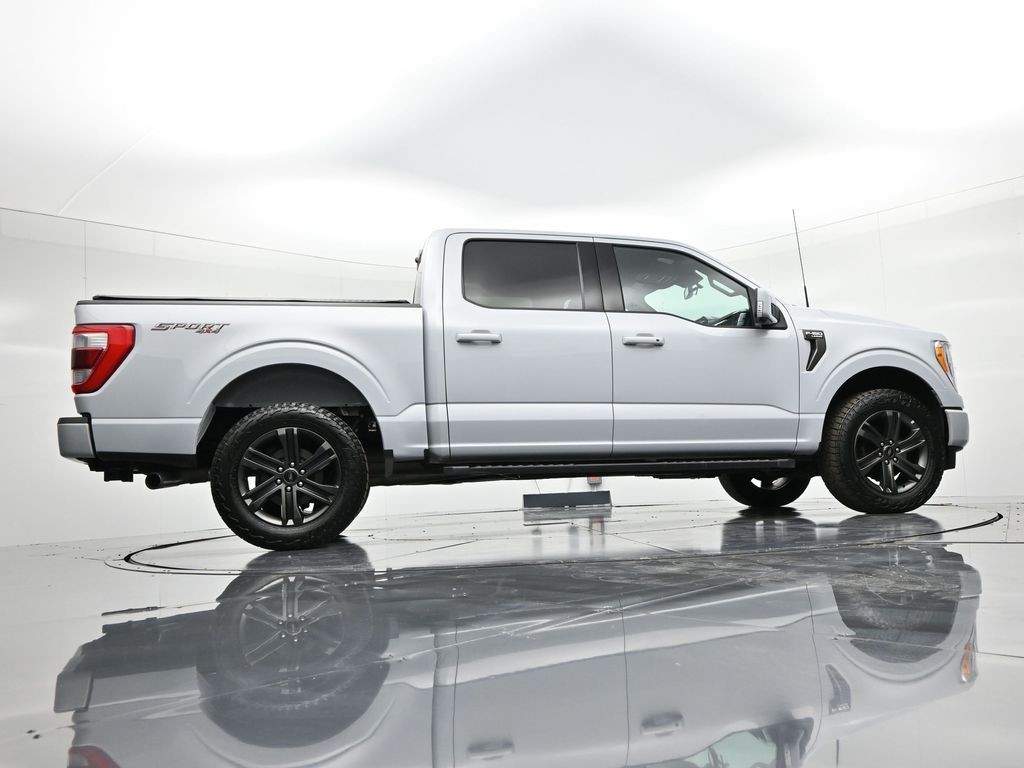 Ford F-150 Vehicle Full-screen Gallery Image 25