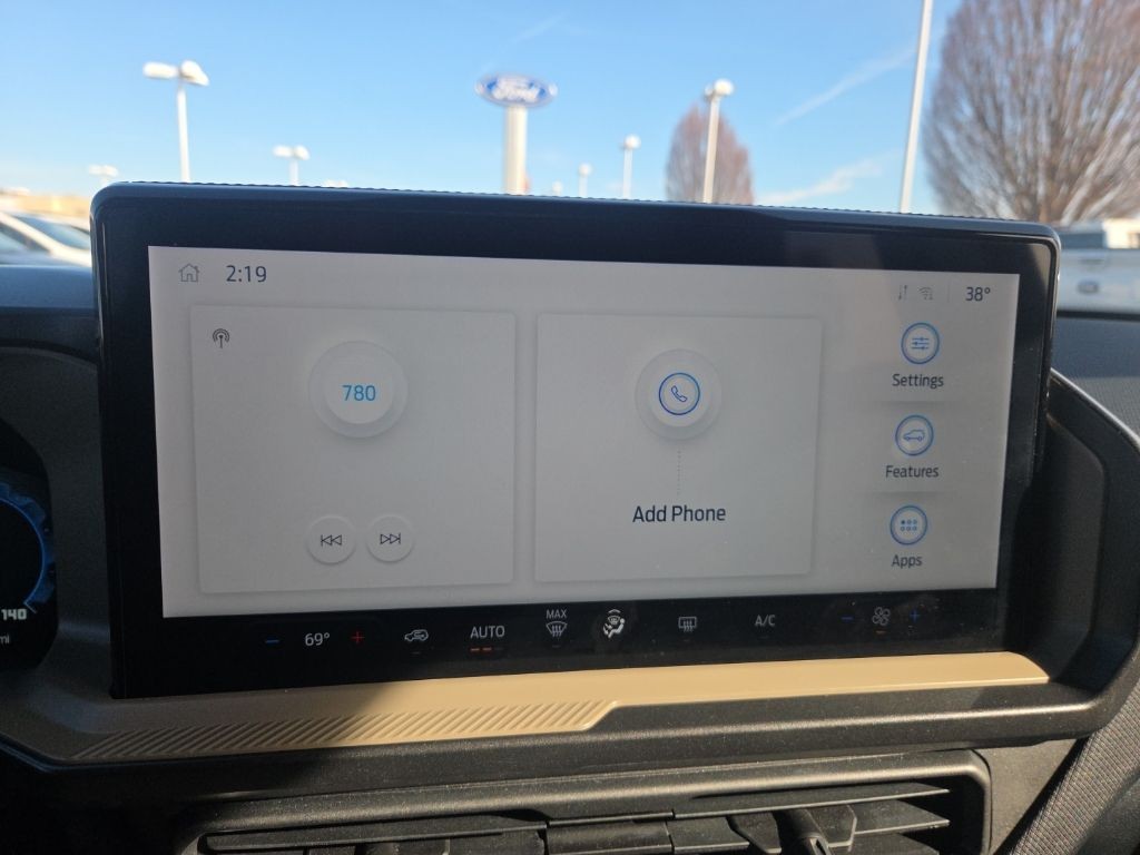 Ford Bronco Sport Vehicle Full-screen Gallery Image 12