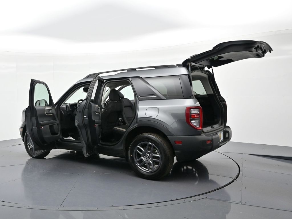 Ford Bronco Sport Vehicle Full-screen Gallery Image 26