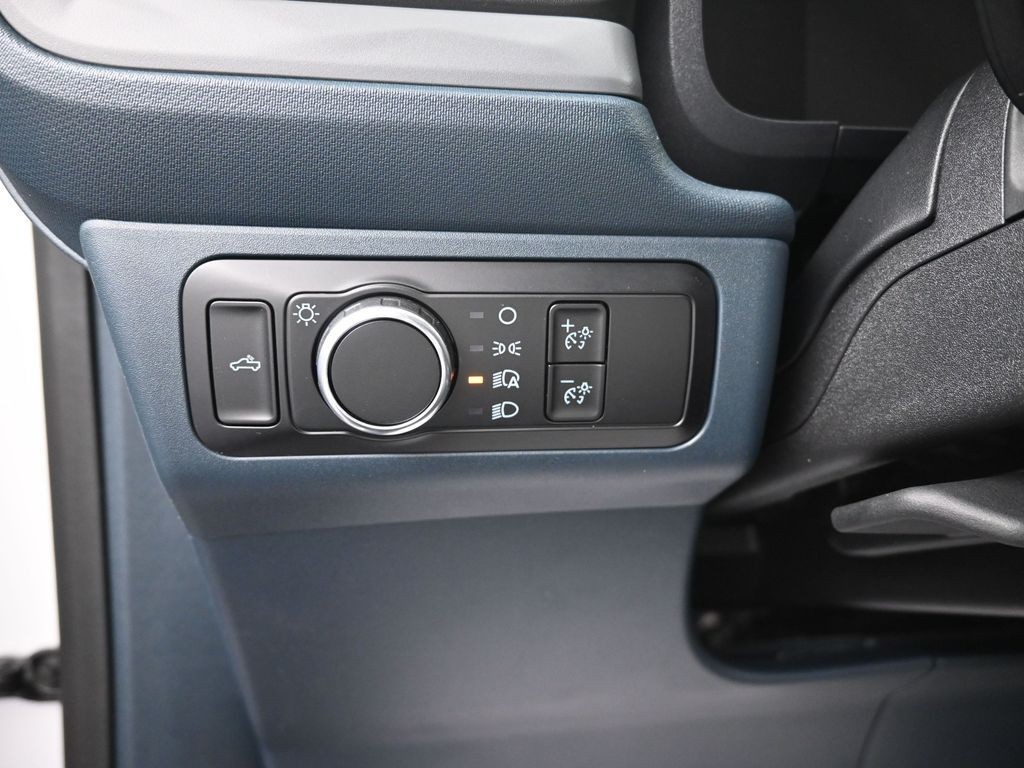 Ford Maverick Vehicle Full-screen Gallery Image 14